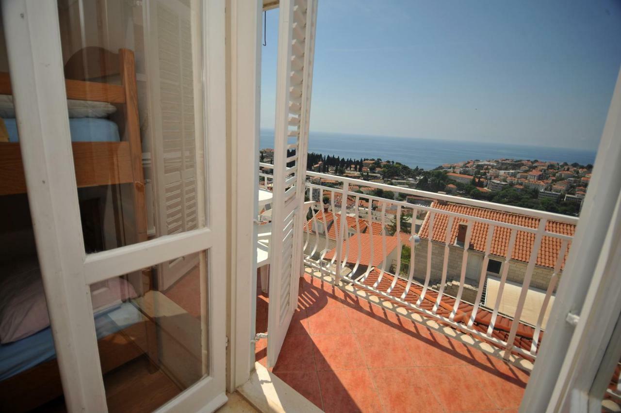 Banana Gostinjska kuća 3*